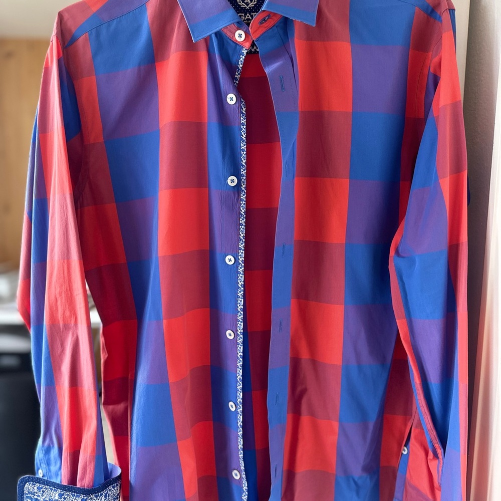Bugatchi Button Up. Great Condition - image 2